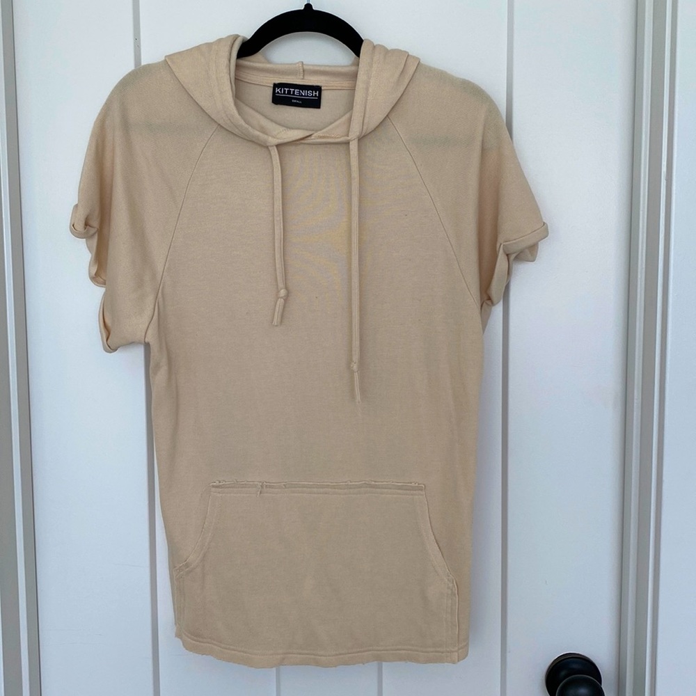 Women’s Kittenish Cream Short Sleeve Sweatshirt - Size Small.